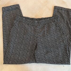 Chico's Mini Animal Pull-On Pants Black / White, Size 00
